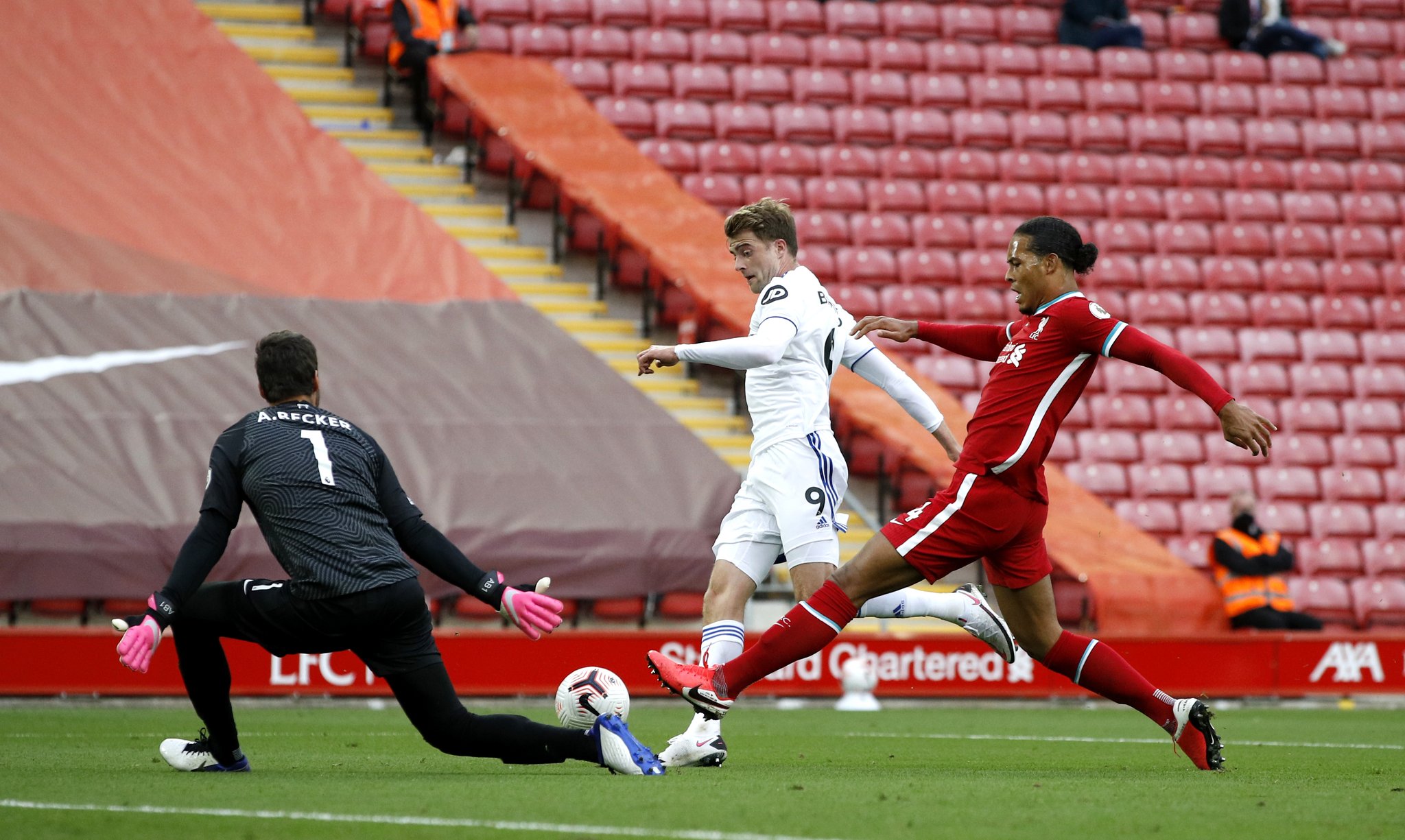 這也使得比 這也使得比