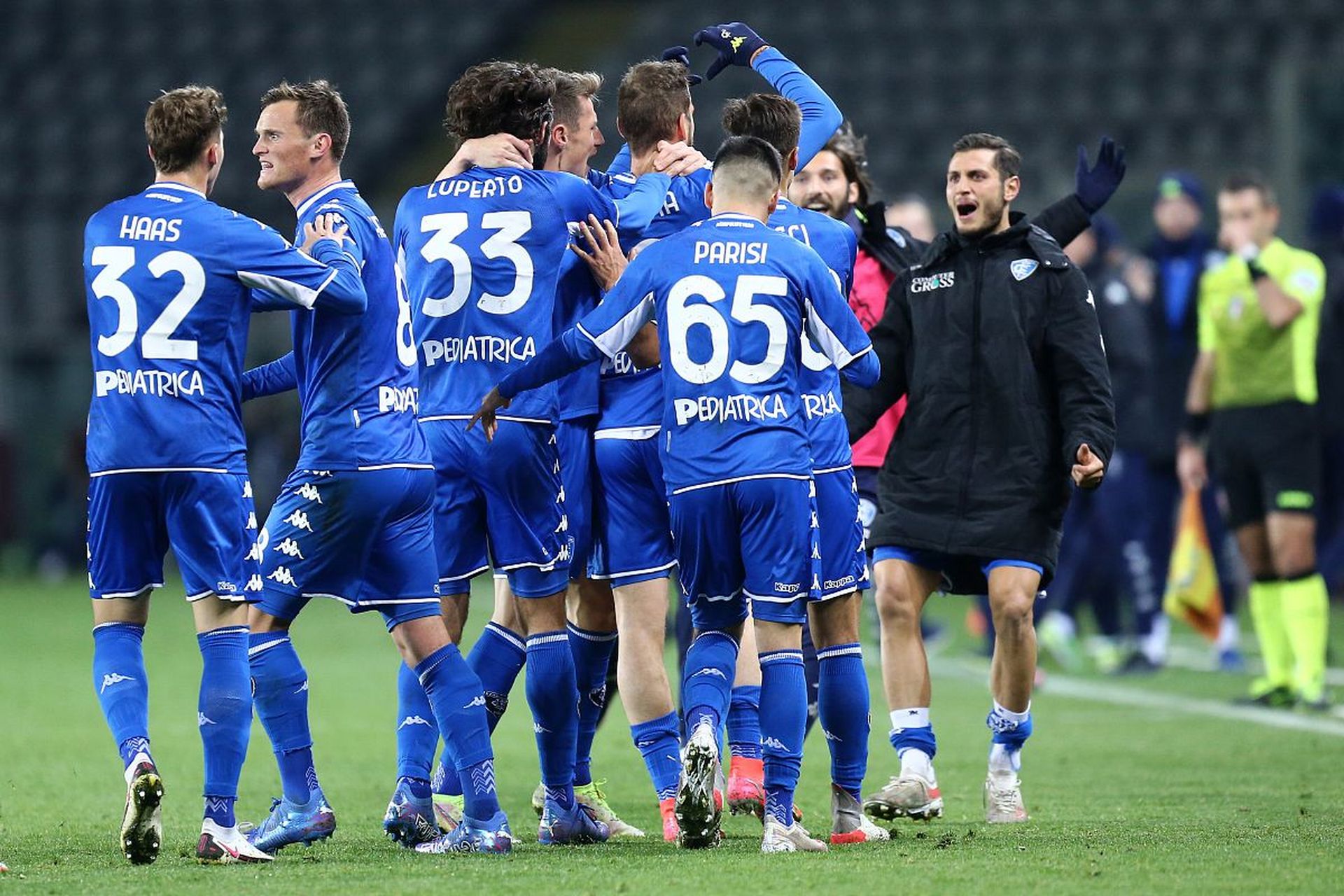 供了广阔的 供了广阔的